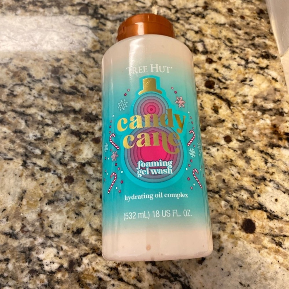 Tree Hut Candy Cane Body Wash